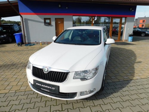 skoda-superb-1-4-tsi-elegance