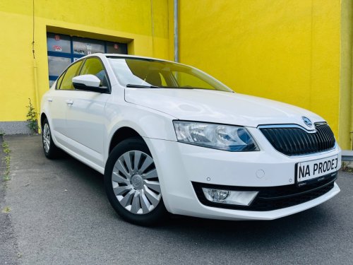 skoda-octavia-1-2-tsi-digi-klima-vyhrev-sed
