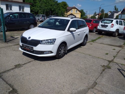 skoda-fabia-com-1-0tsi-klima-esp-cr-serv