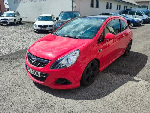 opel-corsa-1-6-turbo-opc