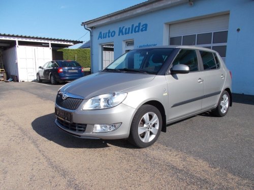 skoda-fabia-1-2tsi-77kw-vyhr-sedacky