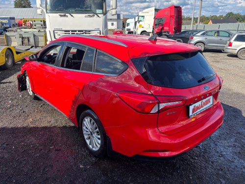 ford-focus-1-0i-114kw