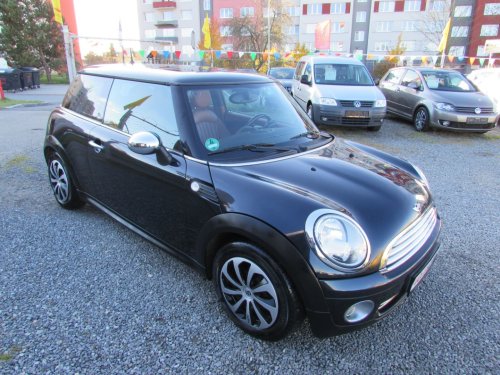 mini-cooper-1-6i-88kw-serviska-nova-stk