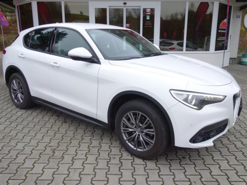 alfa-romeo-stelvio-2-2d-154kw-q4-navi-kamera-dph
