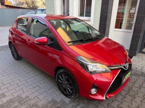 toyota-yaris-1-5ihsd-hybrid-2xkola-serviska
