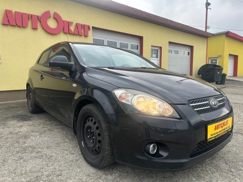 kia-cee-d-1-6i-93kw-cr-dig-klima