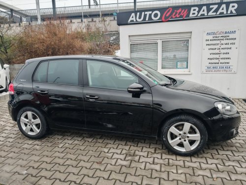 volkswagen-golf-1-2tsi-team-i-majitel-serv-kn
