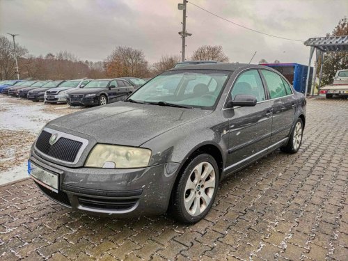 skoda-superb-1-8i-110kw-comfort