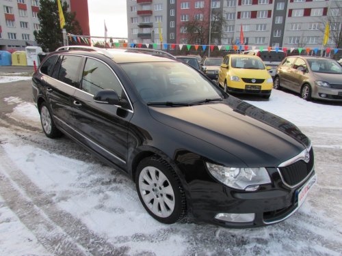 skoda-superb-2-0-tdi-125kw-kombi-nova-stk