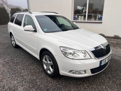 skoda-octavia-2-0-tdi-dsg-xenony-top
