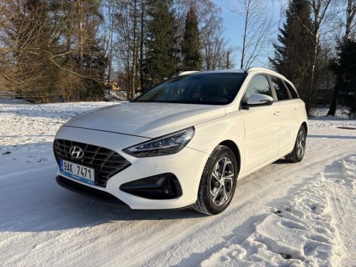 hyundai-i30-1-5-80kw-navi-kam-1-mcz-dph