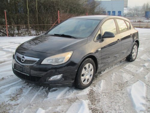 opel-astra-2-0-cdti