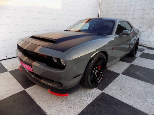 dodge-challenger-6-2-v8-hellcat-srt-vetr-sed