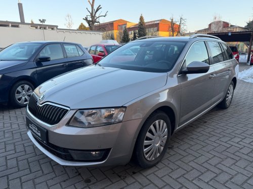 skoda-octavia-1-6-tdi-greenline-max-vybava