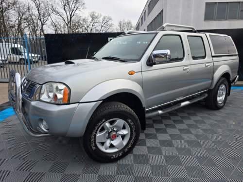 nissan-navara-2-5td-98kw-d22-hard-top-4x4