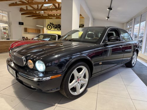 jaguar-xj-executive-80th-anniversary