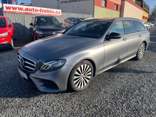 mercedes-benz-tridy-e-220-d-amg-packet