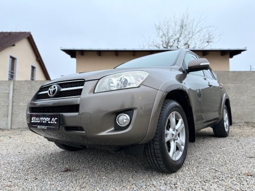 toyota-rav4-2-0-i-116kw-elegance-4x4