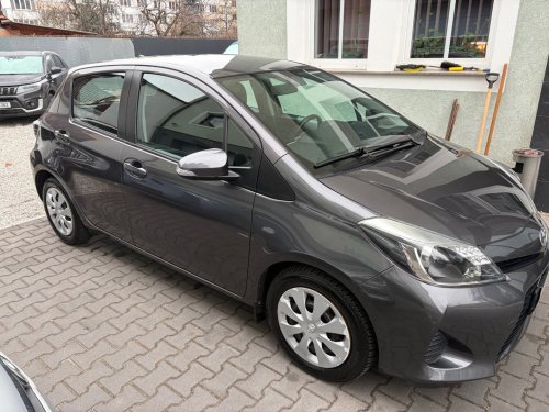 toyota-yaris-1-5-i-hsd-serviska-2xkola