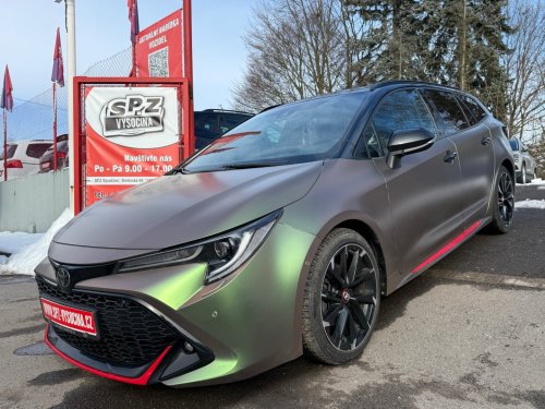 toyota-corolla-2-0-hev-gr-sport