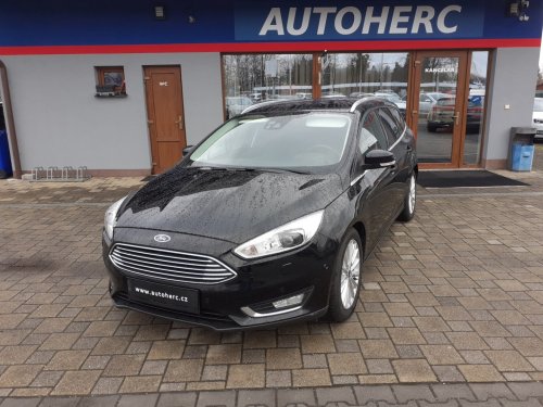 ford-focus-1-5-e-b-titanium