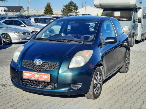 toyota-yaris-1-3i-klimatizace-abs