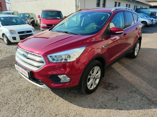 ford-kuga-1-5i-titanium