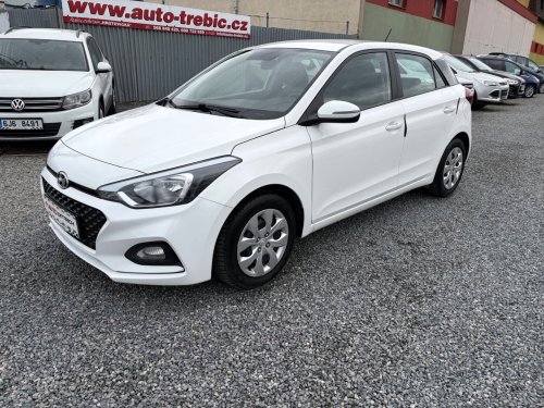 hyundai-i20-1-2i-best-of-czech-club