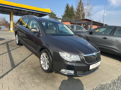 skoda-superb-2-0tdi-navi-samo-parkovani