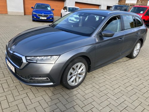 skoda-octavia-2-0tdi-style-combi-50tkm