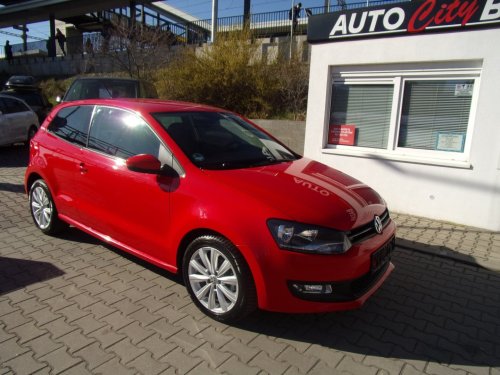 volkswagen-polo-1-2i-comfort-team