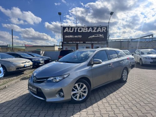 toyota-auris-2-0-d-91-kw-tazne-cr