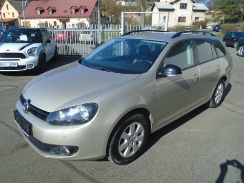 volkswagen-golf-variant-1-2-tsi-77kw