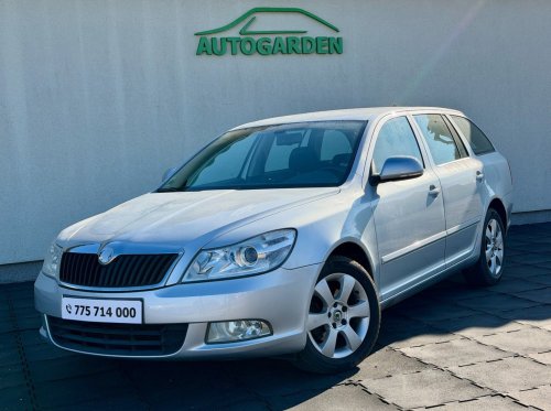 skoda-octavia-2-0tdi-103kw-vyhrevy-navigace