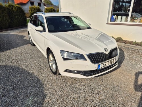 skoda-superb-2-0-tdi-navi-xenony-top