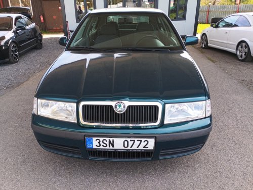 skoda-octavia-1-6