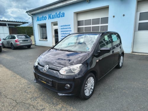 volkswagen-up-cup-serviska-vyhr-sedacky