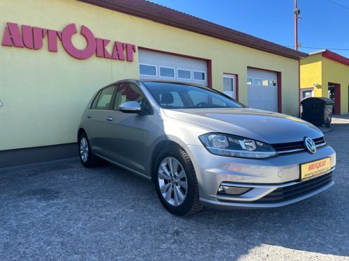 volkswagen-golf-1-0tsi-85kw-1maj-serv-knih-top