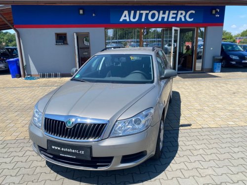 skoda-octavia-kombi-1-6-mpi