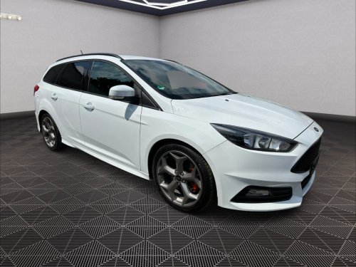 ford-focus-st-2-0turbo-184kw