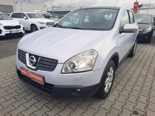 nissan-qashqai-2-0i-104kw-klima-4x4