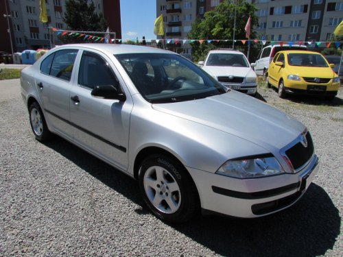 skoda-octavia-1-6-mpi-75kw-132-000km