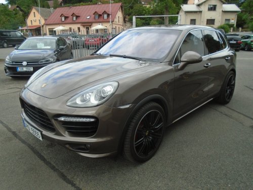 porsche-cayenne-s-4-8-v8
