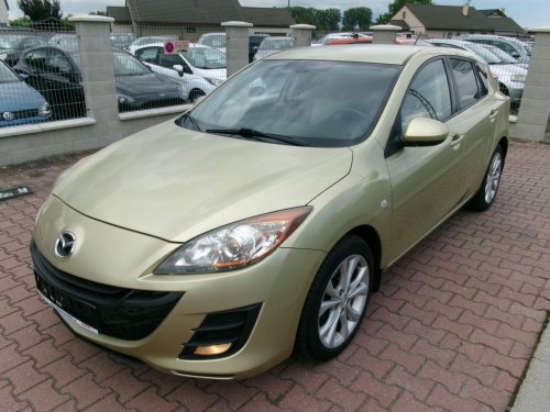 mazda-3-1-6i-ac-navi-temp-vyhrev