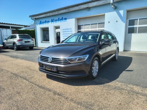 volkswagen-passat-1-4tsi-110kw-navi-led-dsg