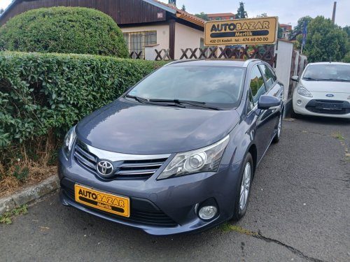 toyota-avensis-com-1-8i-malo-najeto