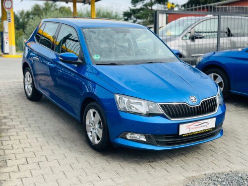 skoda-fabia-1-0tsi-vyhrev-sed-100-km