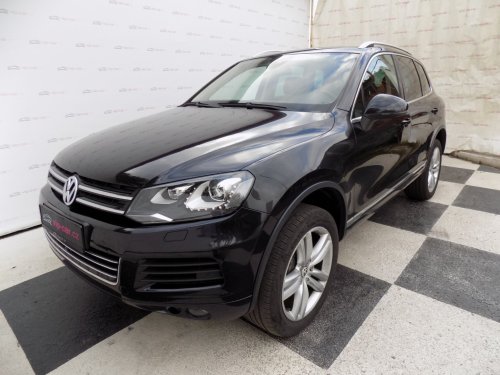 volkswagen-touareg-3-0tdi-4x4-chl-sedacky-led