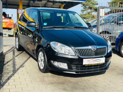 skoda-fabia-1-2tsi-vyhrev-sed-digi-klima