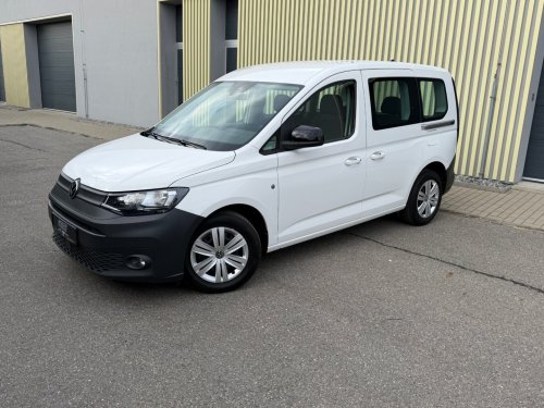 volkswagen-caddy-2-0tdi-1-maj-rezervace